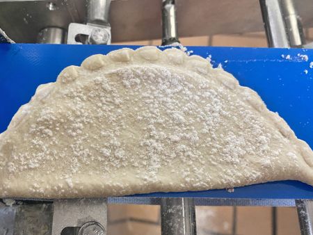 Før vi løste problemet, verificerede vi først dejens egenskaber og strækbarhed