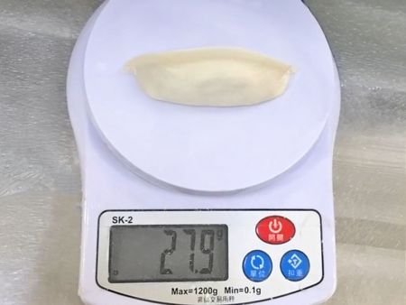 Knedle s hmotnosťou okolo 28 gramov