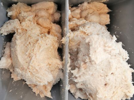 Termasuk adonan yang terbuat dari daging ayam yang diiris