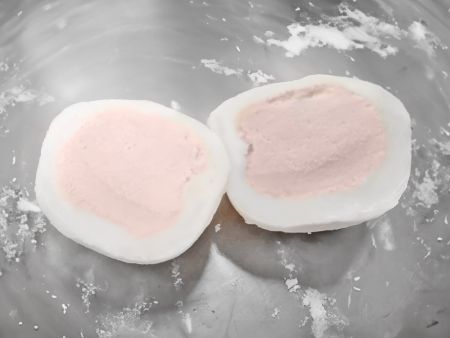 Fill Mochi with Taro Ice Cream or other flavors to create new business opportunities