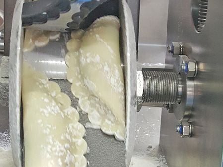 Пърстени думплинги с форма, образувани чрез формоване на модел