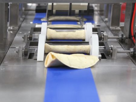 Bánh tortilla bị lật mặt và không hình thành đúng cách