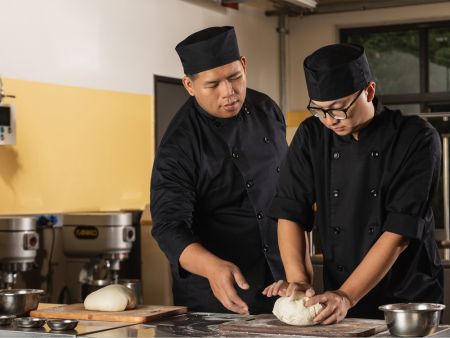 Ang mga mananaliksik sa pagkain ay nagpapainam ng texture at hitsura ng mga tapioca pearls sa pamamagitan ng pagsasaayos ng resipe upang matugunan ang mga partikular na hiling ng customer