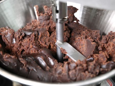 Juga dapat memproses pasta kacang yang padat