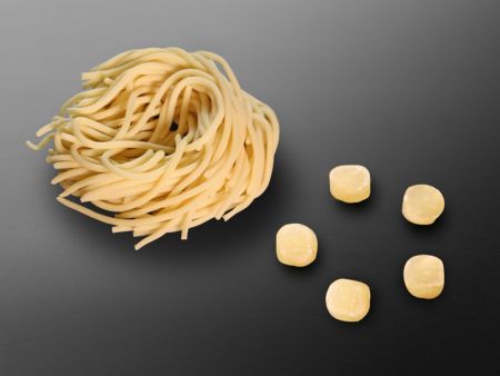 I noodles Ramen includono Soba, Udon e Naengmyeon coreani possono essere prodotti