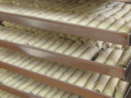 Cuốn nem với độ đồng nhất và hình dáng đều đặn