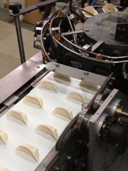 Mantılar çift sıralar halinde dizilir.