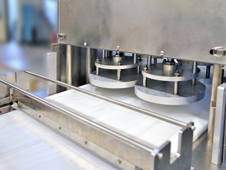 Presionar dos veces tiene como objetivo garantizar la calidad del producto y aumentar la eficiencia productiva