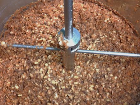 Nhân sô cô la đậm và chuối cũng có thể được xử lý và ép mịn