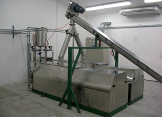 (4) 混合機(攪拌機)