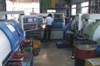 Penelitian dan Pengembangan - . Mesin Penggiling CNC