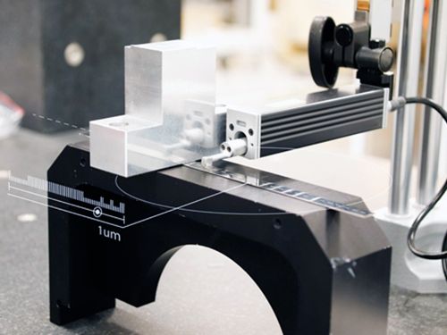 Mecanizado y fabricación de precisión de Micron para producción en masa comercial