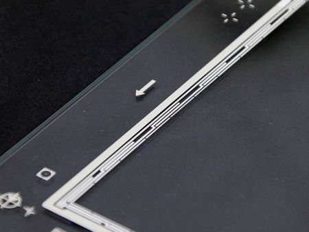 Laser-mikrogeätzte Silberklebstoffe auf Touch-Display