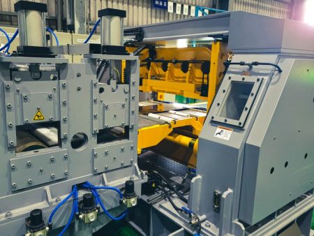 Blízký pohled na 800mm rotační střižní systém obrázek04