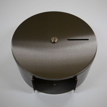 Tampilan samping dispenser kertas toilet stainless steel berkualitas tinggi, terbuat dari plat Stainless Steel Anti Sidik Jari Warna Hitam Tungsten