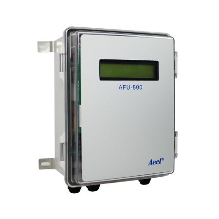 Flowmeter/heat meter ultrasonik dengan tampilan