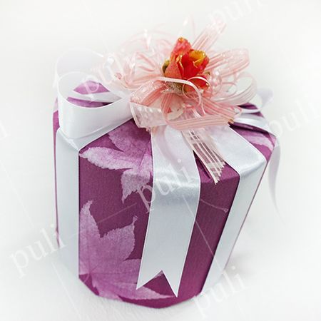 текстурированная упаковочная бумага для подарков