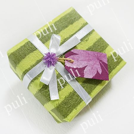 papel de regalo en relieve