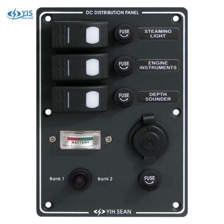 Panel de interruptores con medidor de batería y toma de encendedor