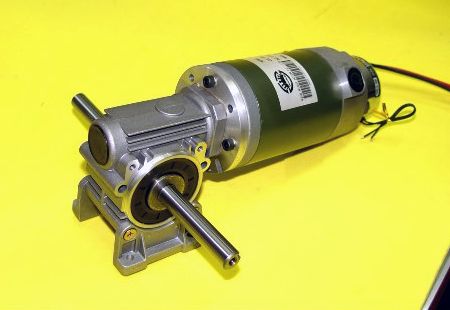 150瓦蝸輪減速機加剎車器,外徑80,BKWG7152,多種減速比供選配,可加編碼器。