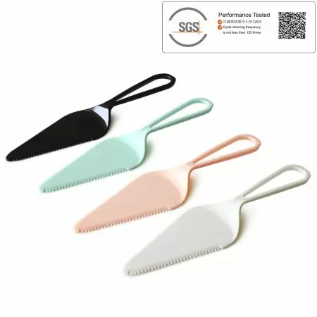 Servidor de Bolo de 22cm com Formato Triangular - Tair Chu oferece o mais recente servidor de bolo colorido de 22cm para festas e casamentos.