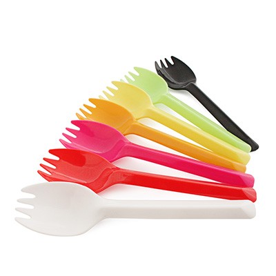 Colher de Alimentos de 13cm com Formato Especial - Fornecer colher de sobremesa de plástico colorida de 13cm, com características de combinação de colher e garfo.