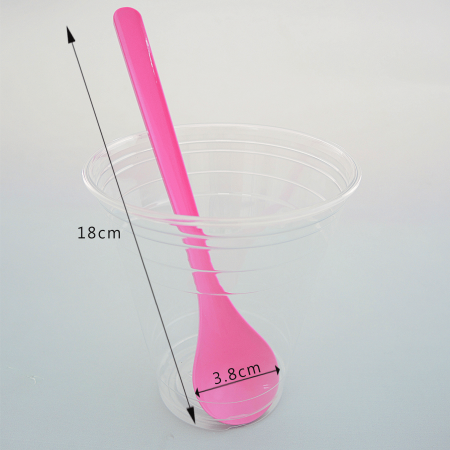 Colher de parfait com copo de refrigerante