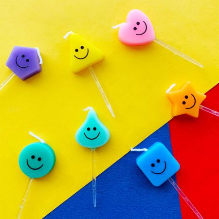 컬러 웃는 얼굴 생일 촛불