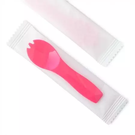 Spork per gelato avvolto nella carta colorata