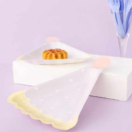 Parti Şapka Şeklinde Doğum Günü Pastası Tabağı