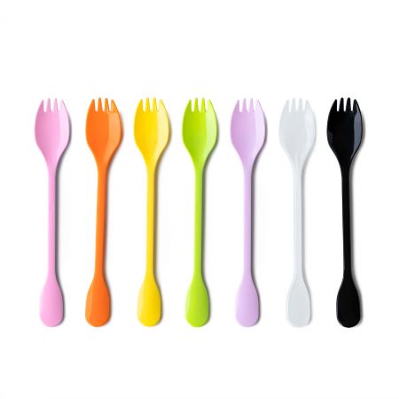 16cm Dessert Spork - The 16cm dessert sporks are made of PP material, which is durable and less prone to breakage. They come in seven different colors for you to choose from.