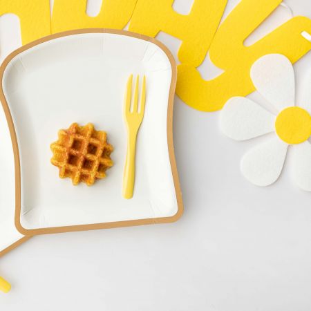 Prato de Papel com Formato de Torrada para a Hora do Chá
