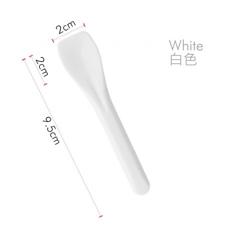 흰색 아이스크림 스푼