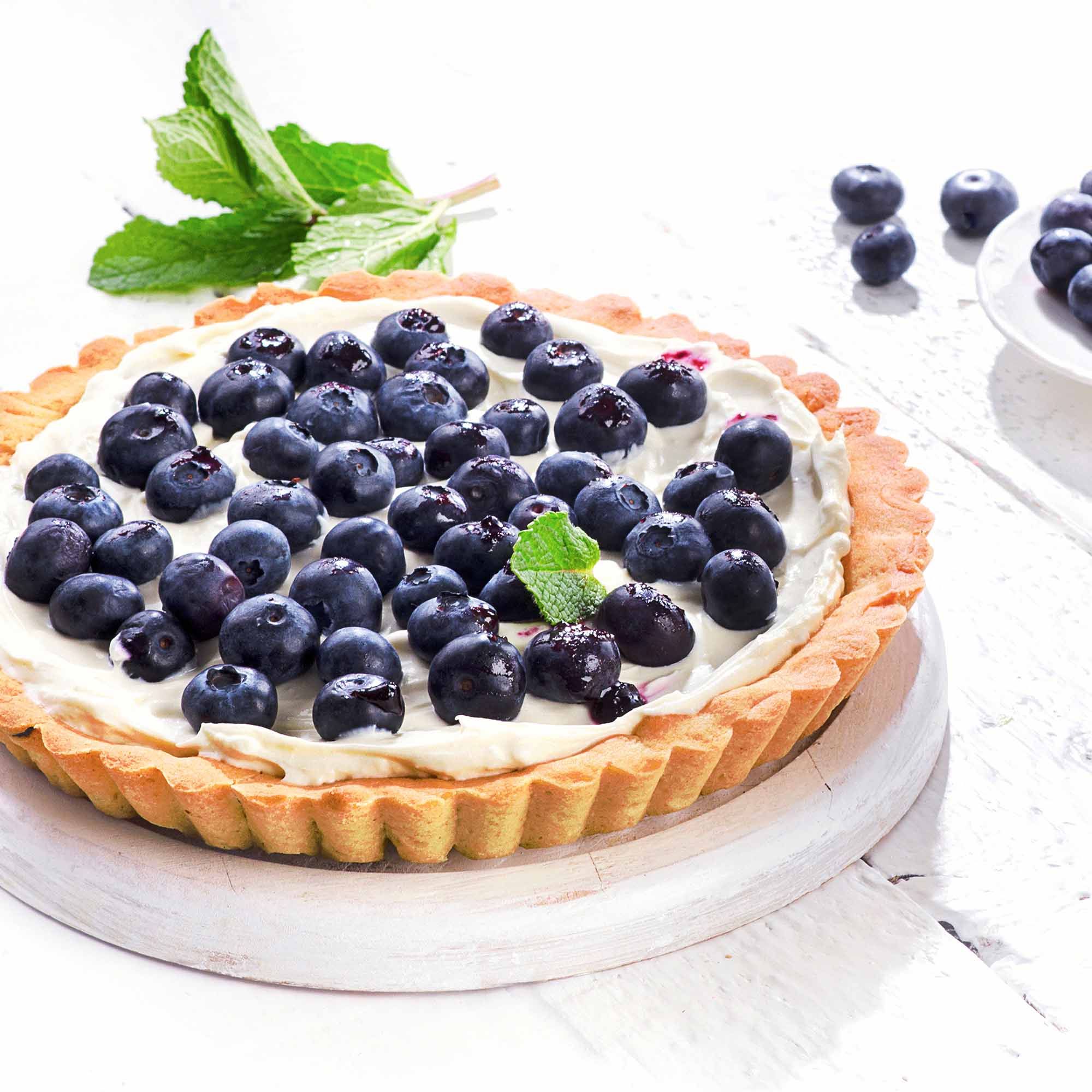 Color cutlery for tart / pie