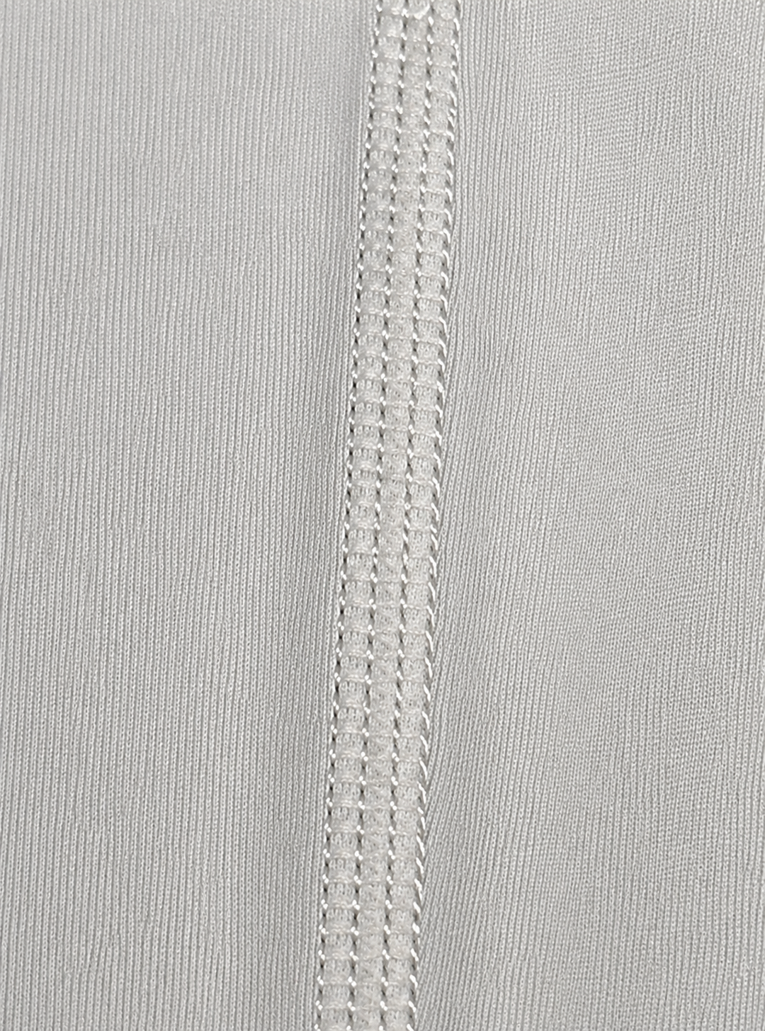 Construction et coutures de machine à couture flatlock
