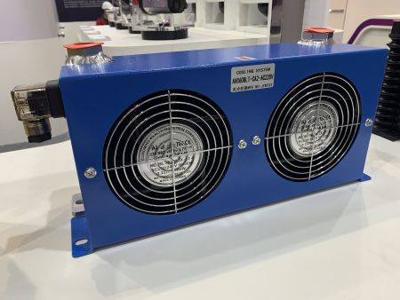 एयर-कूल्ड रेडिएटर AH0608-LT-CA2