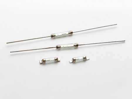 Toward 5 mm ultra-miniature straight-lead and SMD reed switches