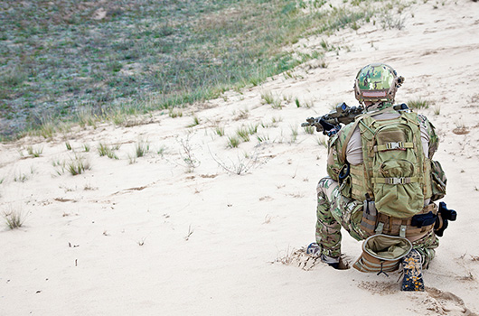 頑丈な構造の軍用品。