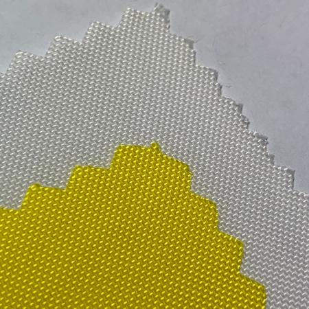 Grau hergestellt aus Nylon 6, 200 Denier Oxford.