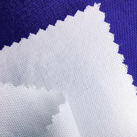 قماش مصبوغ مصنوع من نايلون 6.6، خيوط كوردورا®® عالية التحمل بكثافة 500 دينير - هذا القماش المصبوغ قوي ويتمتع بمقاومة ممتازة للتآكل وقوة الشد.