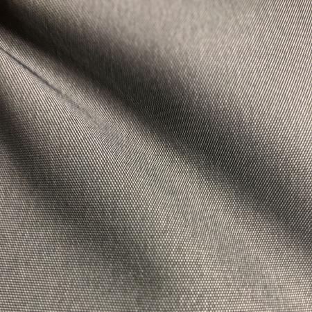 Tissu 100% polyester 300D DopeDye. - Tissu 100% polyester 300 deniers DopeDye.