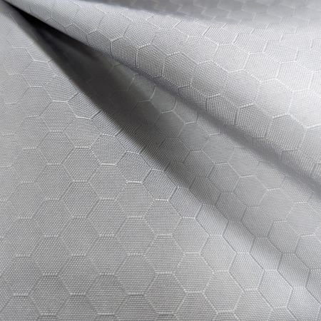 Material textil biodegradabil din poliester, impermeabil și respirabil, conform AATCC D5511, AATCC D6691 - Material textil biodegradabil din poliester, impermeabil și respirabil, conform AATCC D5511, AATCC D6691