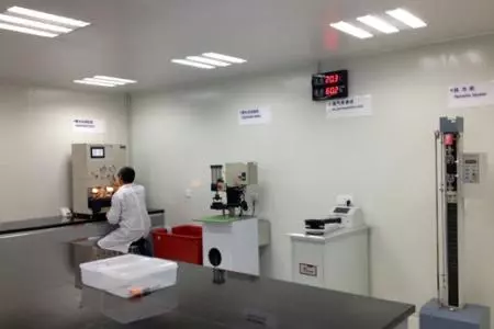 Laboratoire de température ambiante 2
