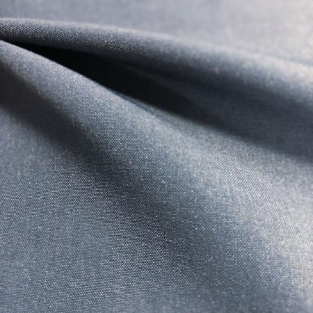 Tessuto in nylon elasticizzato idrorepellente a trama comfort. - Tessuto in nylon elasticizzato a trama comfort 70 denari idrorepellente.