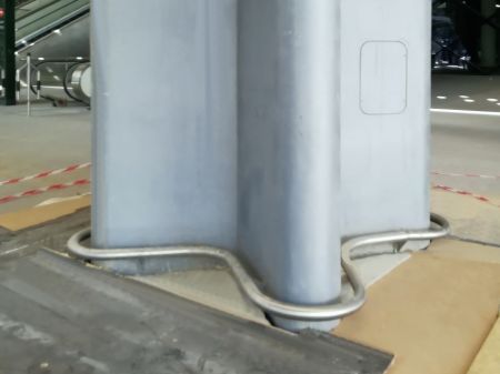 Stainless steel elbow and elbow support base