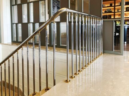 Stainless steel round tube with titanium gold stainless steel accessories stair handrail rotary ladder