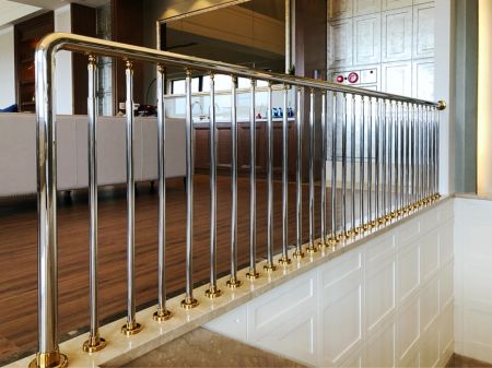 Stainless steel round tube with titanium gold stainless steel fittings stair platform handrail