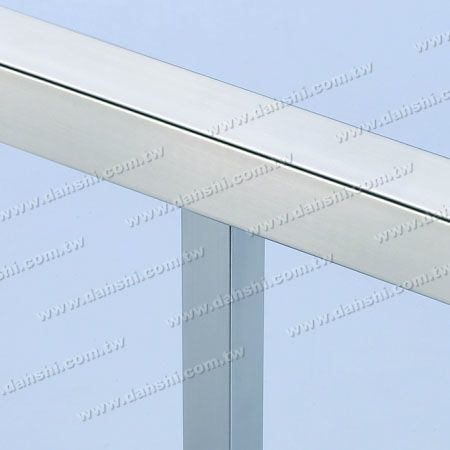 不銹鋼方管扶手與立柱平台塞內接頭 - 不銹鋼方管扶手與立柱平台塞內接頭