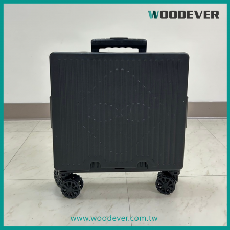 The WOODEVER folding shopping trolley can be folded into the size of an 8 cm briefcase, making it easy to store in various spaces and ideal for corporate or government promotional gifts, as well as shareholder gifts.