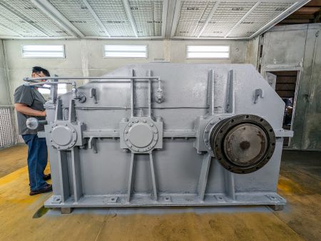 橡膠烘乾機齒輪箱